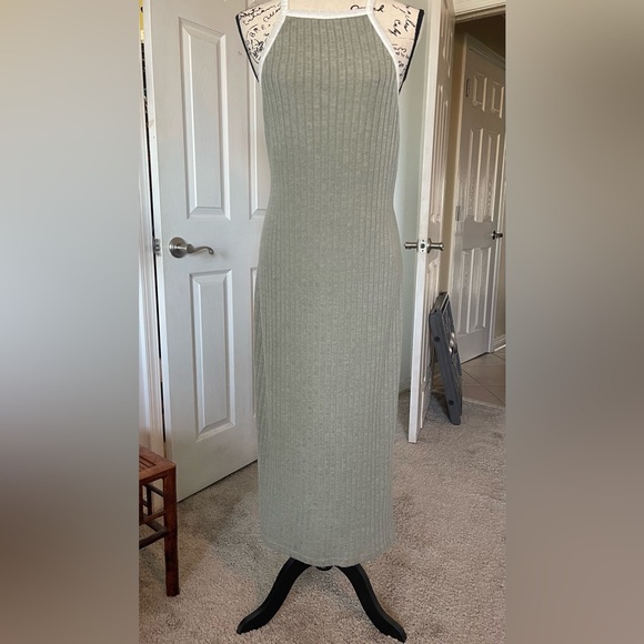 SHEIN Curve- Comfort and Style in One!  Olive Green Ribbed Dress, loungewear! - Picture 3 of 11